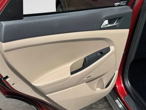 Used 2020 Hyundai Tucson Sport FWD image 15