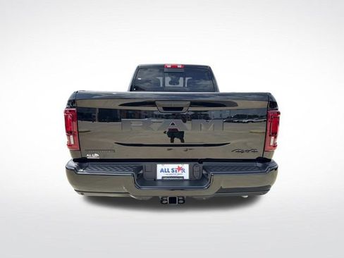 New 2026 RAM 2500 Big Horn AWD/4WD image 7