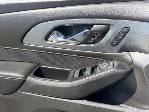 Used 2020 Chevrolet Traverse Premier image 20