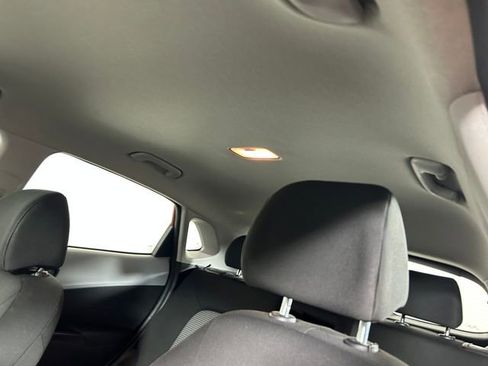 Used 2021 Hyundai Kona SE w/ Cargo Package image 13