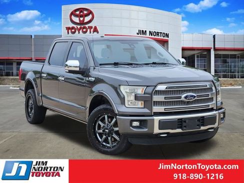 Used 2015 Ford F150 Platinum w/ Equipment Group 701A Luxury AWD/4WD image 2