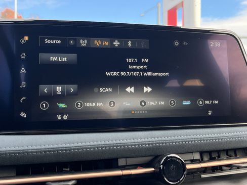 Used 2024 Nissan Ariya AWD image 30