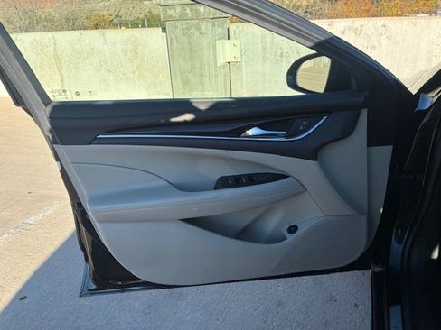 Used 2019 Buick LaCrosse Preferred image 10