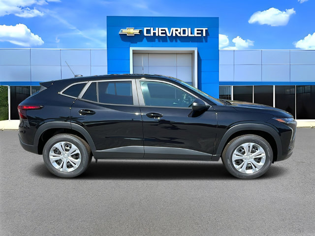 New 2026 Chevrolet Trax LS w/ Driver Confidence Package FWD image 3