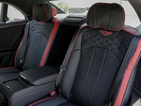 New 2025 Bentley Flying Spur Plug-In Hybrid image 39