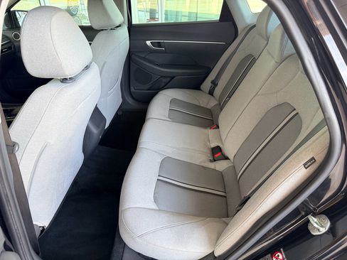 Used 2022 Hyundai Sonata SE w/ Cargo Package FWD image 22