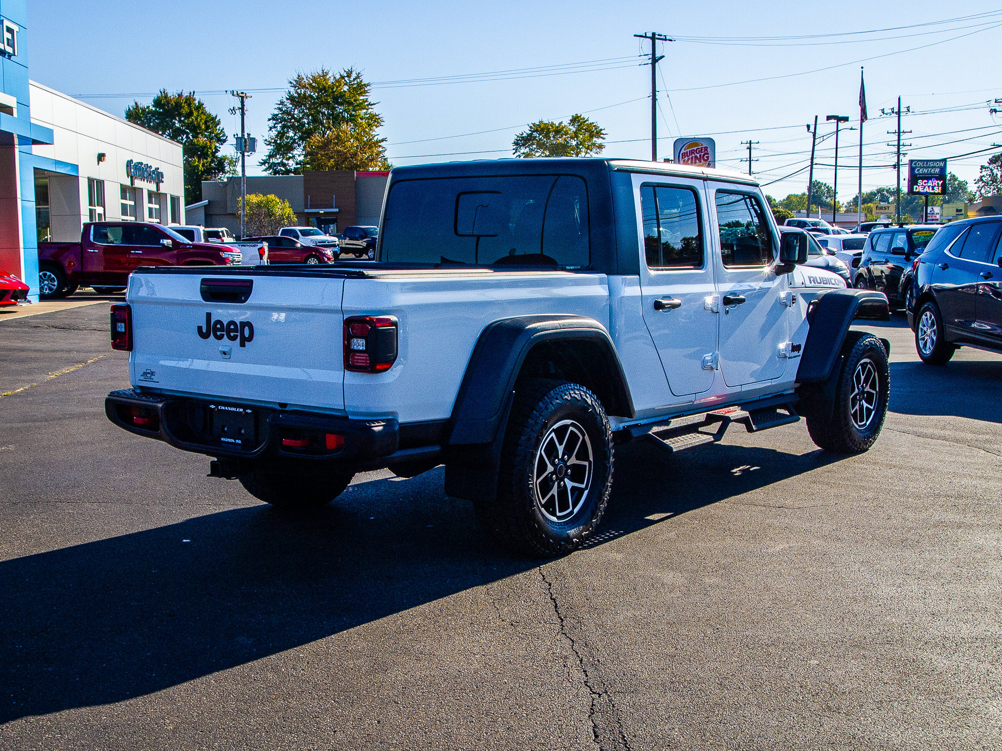 Used 2025 Jeep Gladiator Rubicon w/ Convenience Group AWD/4WD image 7
