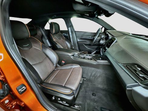 Used 2022 Cadillac CT4 V w/ Navigation Package RWD image 29