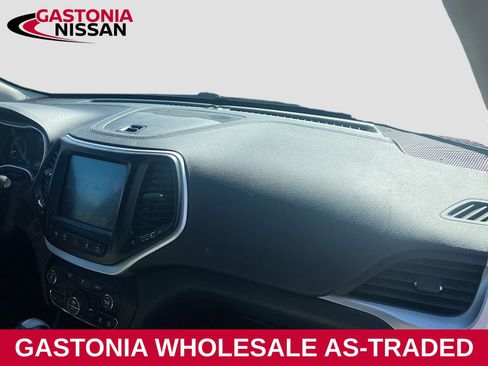 Used 2014 Jeep Cherokee Limited w/ Technology Group image 28