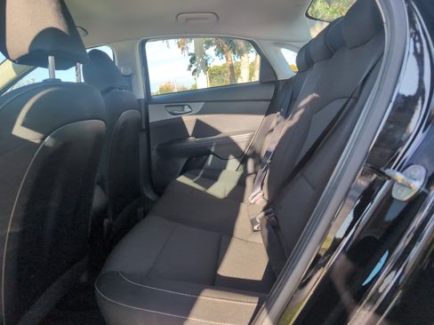 Used 2020 Kia Forte LXS image 29