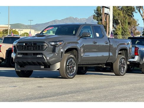 New 2026 Toyota Tacoma TRD Sport AWD/4WD image 8