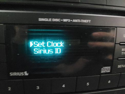 Used 2014 Jeep Patriot Latitude w/ Sun/Sound Group AWD/4WD image 25