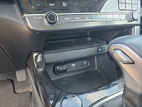 Certified 2024 Kia Seltos EX FWD image 18