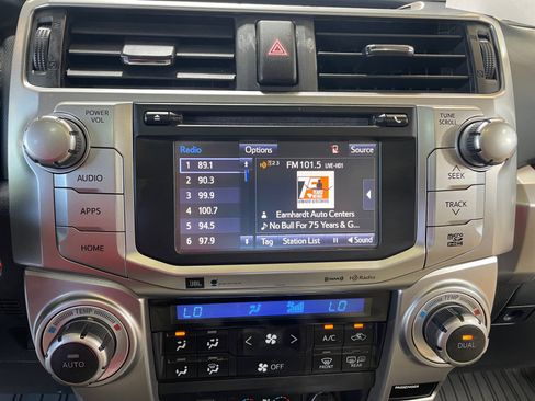 Used 2018 Toyota 4Runner Limited AWD/4WD image 12