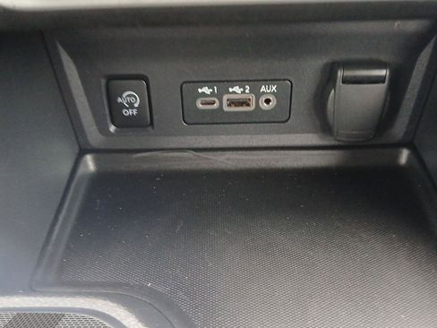 Used 2024 Nissan Sentra SV image 17