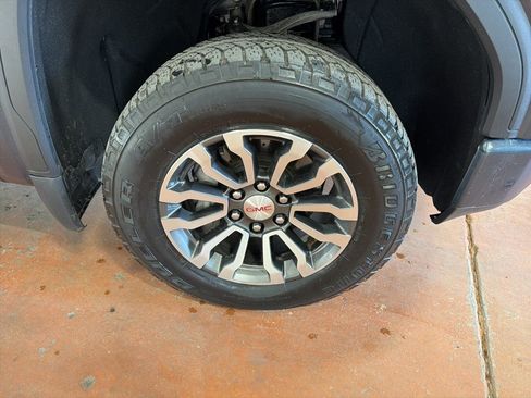 Used 2021 GMC Sierra 1500 AT4 image 10