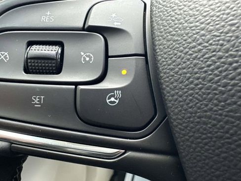 Used 2023 Buick Envision Preferred image 39