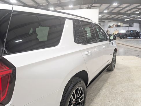 Used 2021 GMC Yukon AT4 w/ AT4 Premium Plus Package AWD/4WD image 3