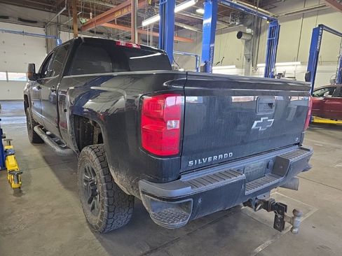 Used 2017 Chevrolet Silverado 2500 LT w/ Midnight Edition image 4