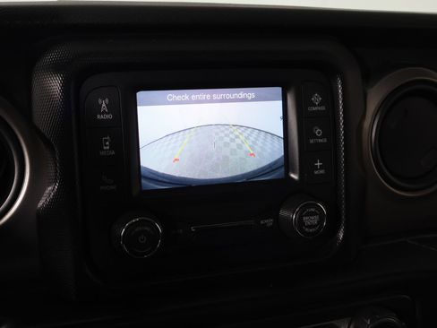 Used 2021 Jeep Wrangler Unlimited Sport AWD/4WD image 6