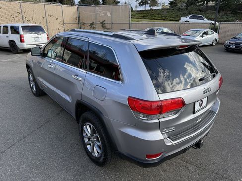 Used 2014 Jeep Grand Cherokee Limited w/ Luxury Group II image 12