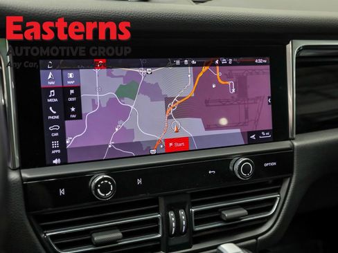 Used 2023 Porsche Macan T image 19