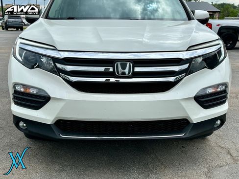 Used 2018 Honda Pilot Elite image 11