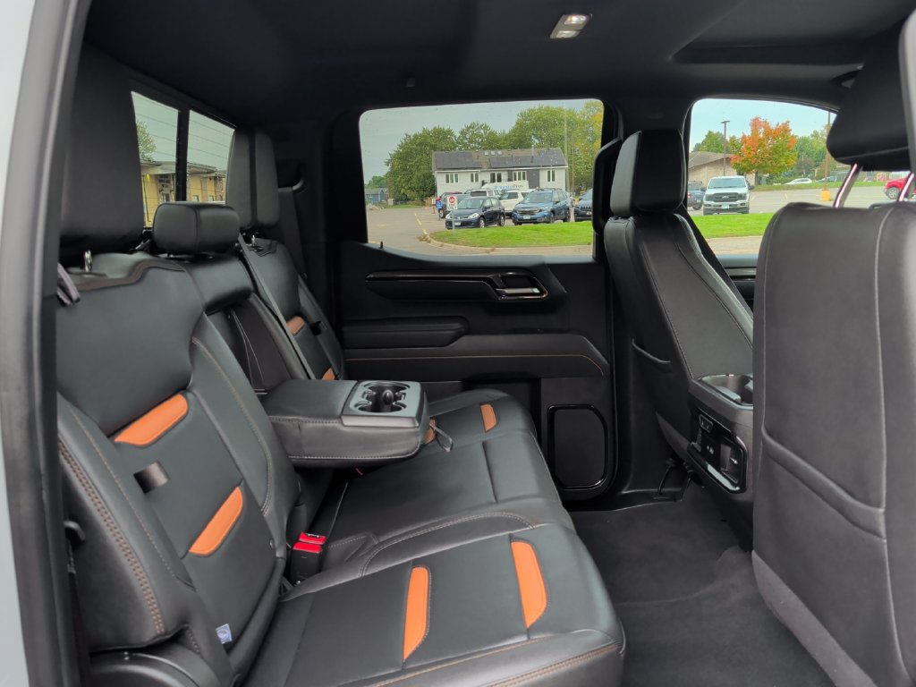 Used 2025 GMC Sierra 1500 AT4 w/ AT4 Preferred Package AWD/4WD image 35