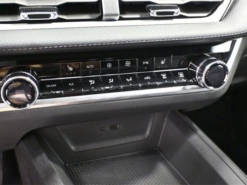 New 2026 Chevrolet Equinox LT w/ Convenience Package II image 22