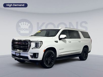 Used 2022 GMC Yukon XL SLT w/ SLT Luxury Package