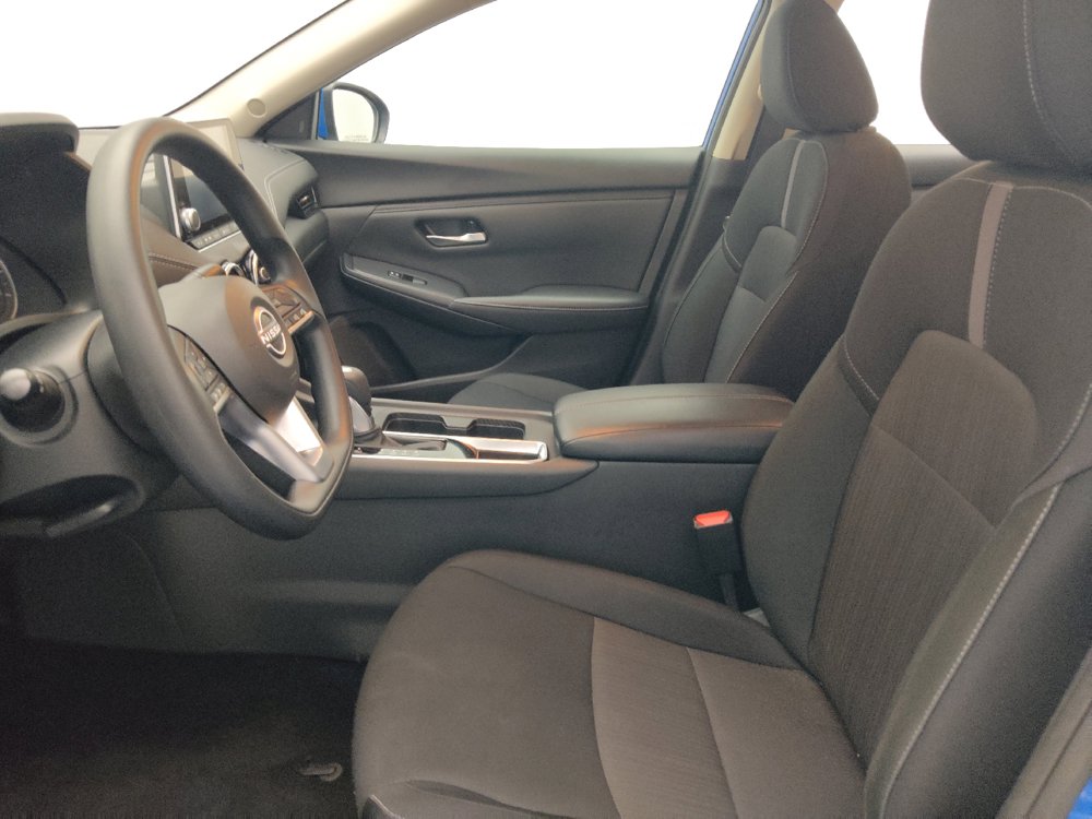 Used 2025 Nissan Sentra SV FWD image 17