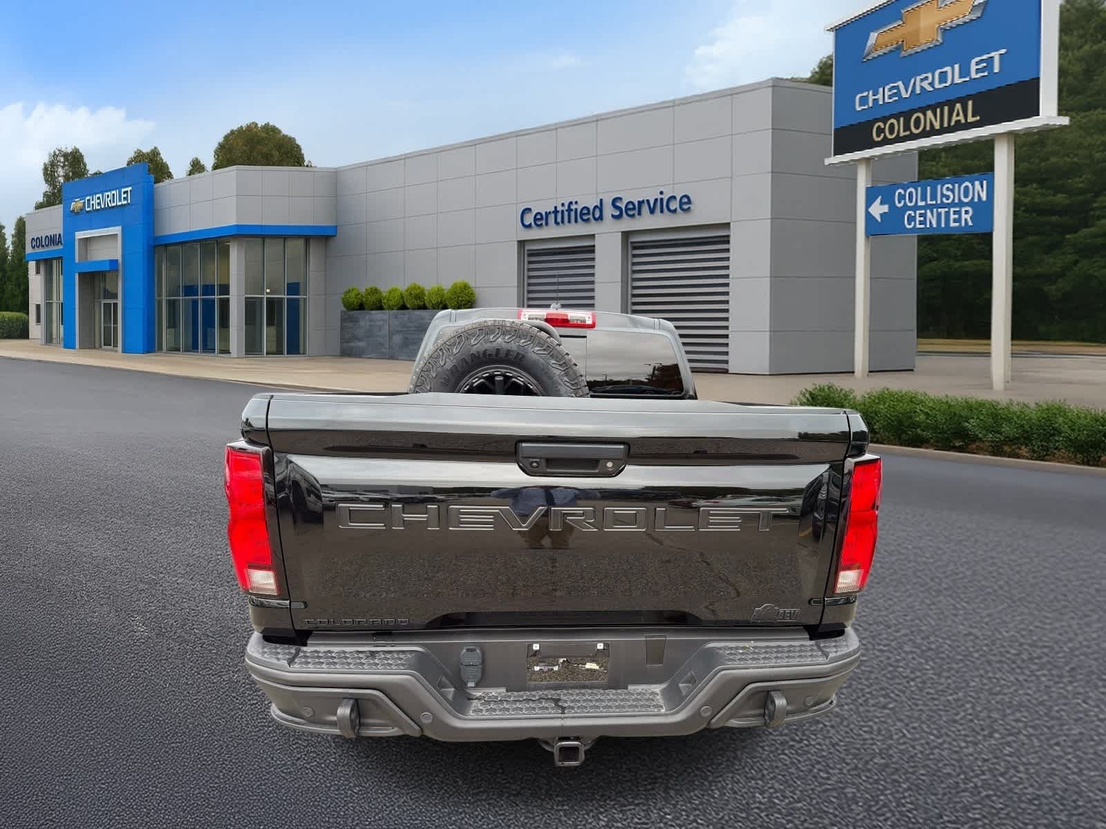 Used 2024 Chevrolet Colorado ZR2 w/ ZR2 Bison Edition AWD/4WD image 5