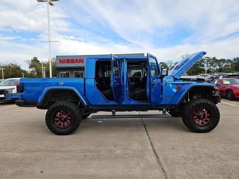 Used 2020 Jeep Gladiator Rubicon image 12