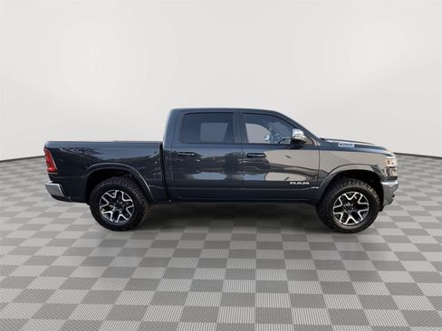 Used 2025 RAM 1500 Laramie AWD/4WD image 10