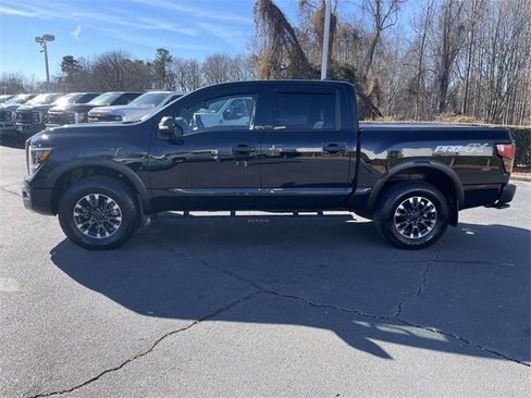 Used 2024 Nissan Titan PRO-4X w/ Pro-4x Convenience Package image 33