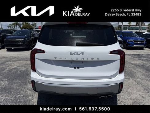 Certified 2023 Kia Telluride S w/ S Sunroof Package FWD image 4
