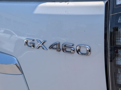 Certified 2023 Lexus GX 460 Luxury w/ Sport Design Package AWD/4WD image 9
