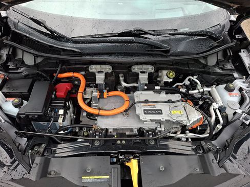 Certified 2023 Nissan Ariya FWD image 28