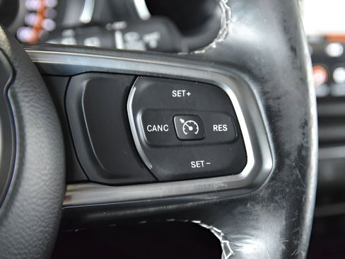 Used 2021 Jeep Wrangler Unlimited Sahara image 13