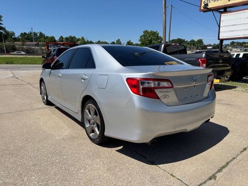 Used 2013 Toyota Camry SE FWD image 6