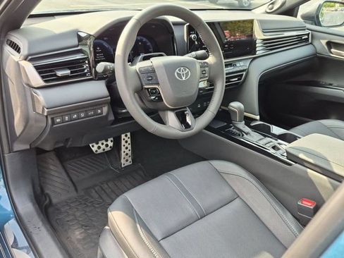 Used 2026 Toyota Camry XSE AWD/4WD image 4
