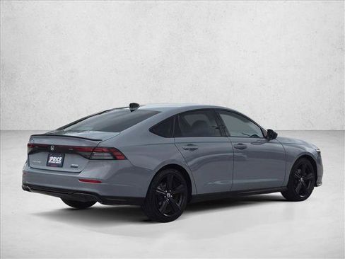 Used 2023 Honda Accord Sport image 5