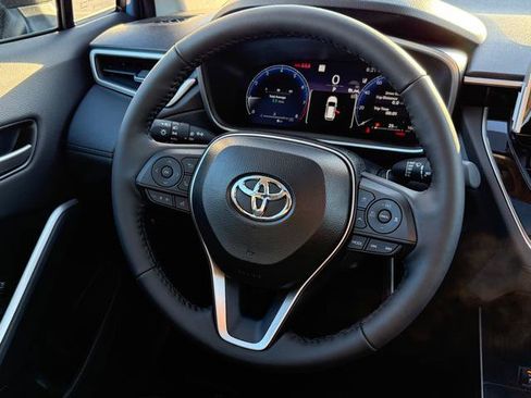 New 2026 Toyota Corolla Cross XLE image 8