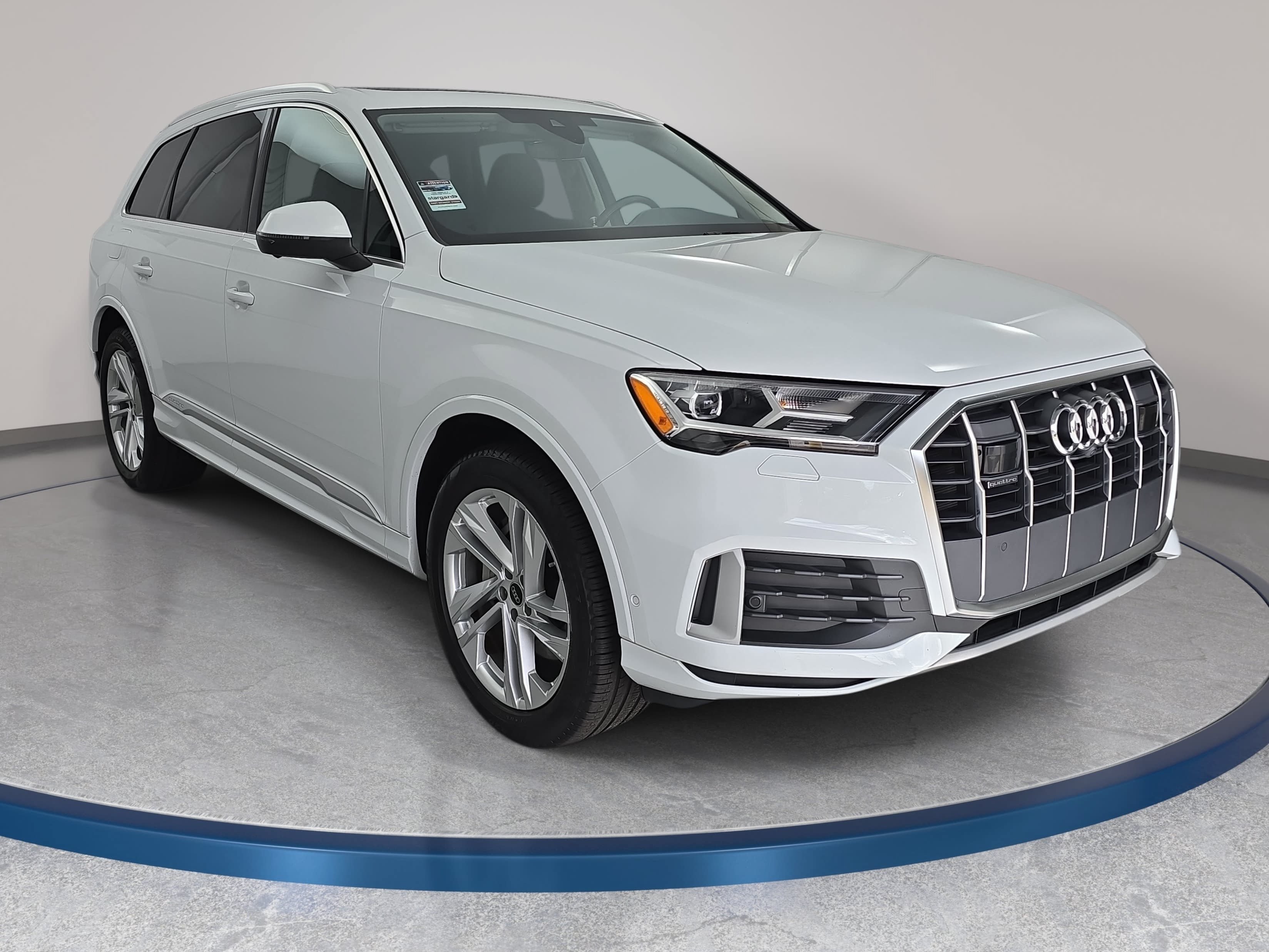 Used 2023 Audi Q7 2.0T Premium w/ Convenience Package AWD/4WD image 3