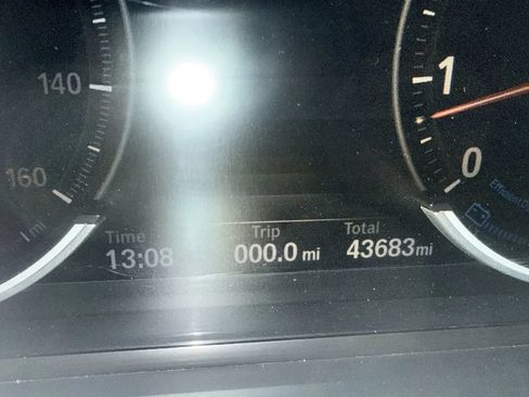 Used 2014 BMW 750Li xDrive AWD/4WD image 35