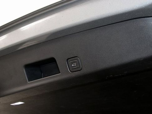 Certified 2024 Chevrolet Traverse LT image 31