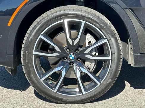 Used 2019 BMW X7 xDrive50i w/ M Sport Package AWD/4WD image 32