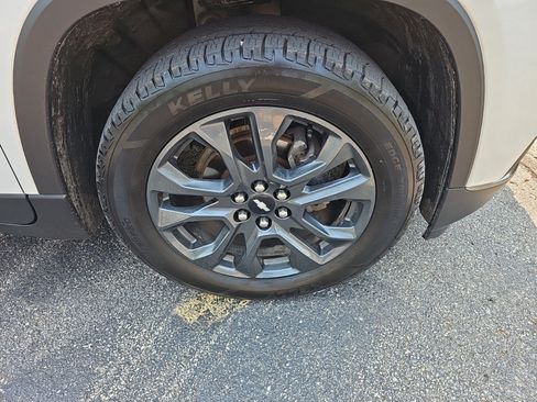 Used 2019 Chevrolet Traverse RS AWD/4WD image 9