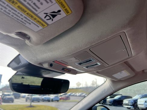 Used 2020 Jaguar F-PACE Checkered Flag image 24