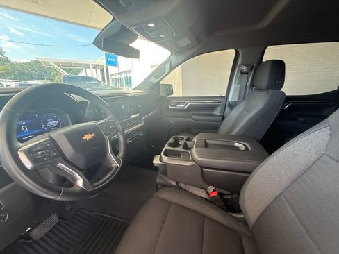 Used 2023 Chevrolet Silverado 1500 LT AWD/4WD image 27